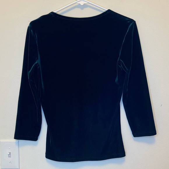 Only Hearts NYC | Velvet V-Neck 3/4 Sleeve Blouse in Emerald Green Sz Medium - Picture 5 of 8